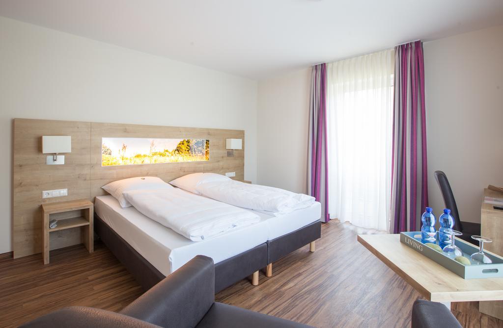 Sonnenhalde Landgasthof Bieg Neuler Szoba fotó